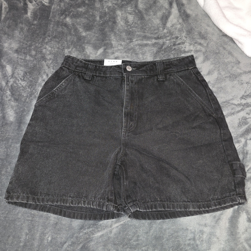 Cotton:ON Size 8 Black Cargo Shorts